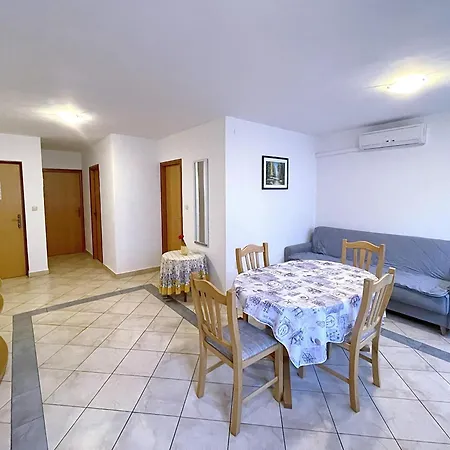 With Parking Space Baska, Krk - 22687 * Baška