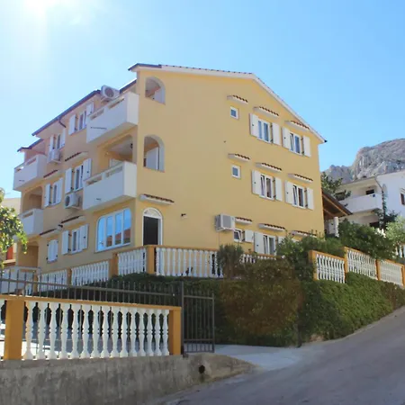 Apartment With Parking Space Baska, Krk - 22687 *