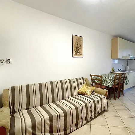 With Parking Space Baska, Krk - 22687 דירה