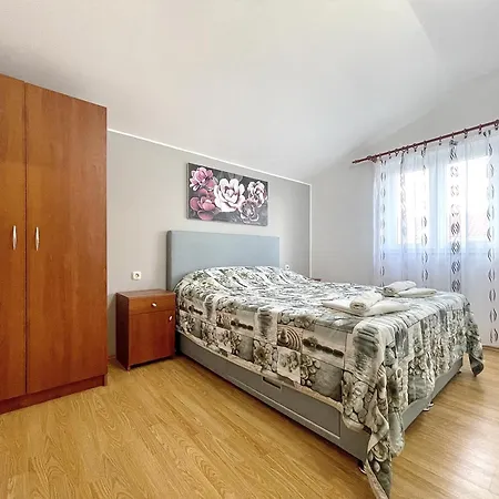 With Parking Space Baska, Krk - 22687 דירה
