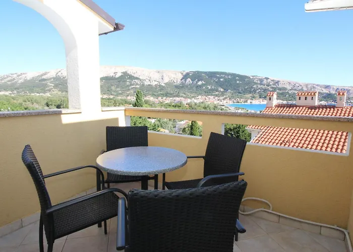 With Parking Space Baska, Krk - 22687 Apartmán Baška