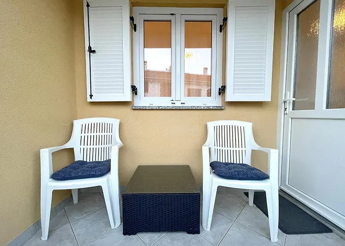 Apartmán With Parking Space Baska, Krk - 22687 Baška