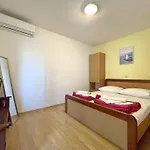 With Parking Space Baska, Krk - 22687 شقة