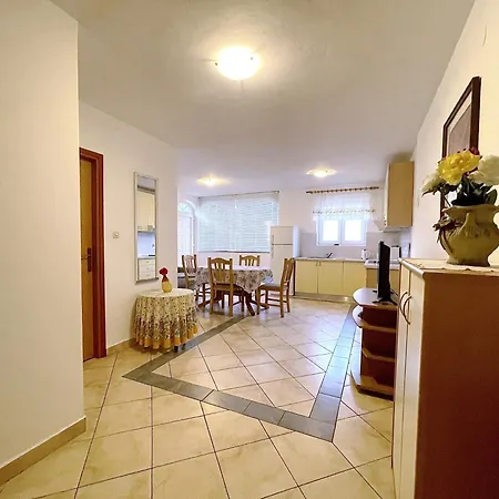 With A Parking Space Baska, Krk - 22687 Baska (Krk)