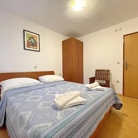 Appartement With Parking Space Baska, Krk - 22687