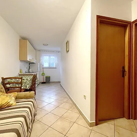 Apartment With A Parking Space Baska, Krk - 22687 *